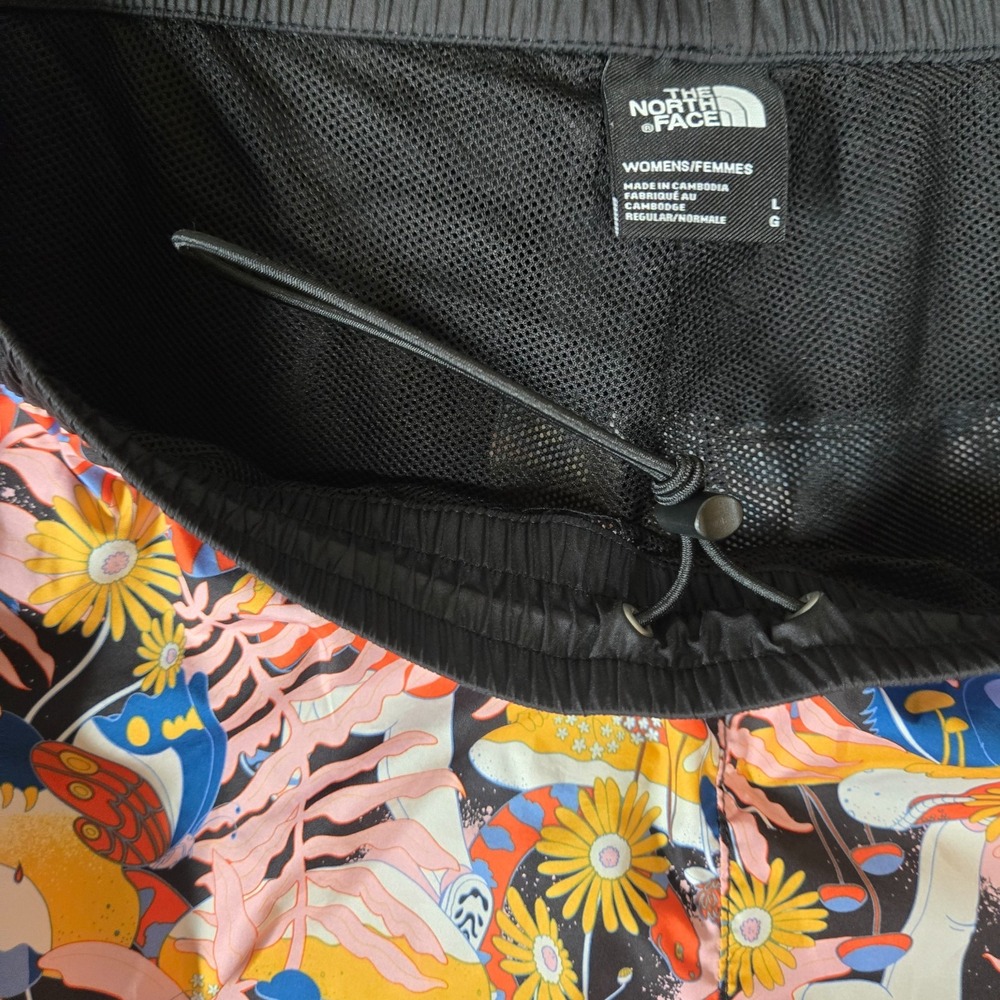 The North Face Hydrenaline 2000 Floral Tropical Running Shorts Size Large - Picture 6 of 10